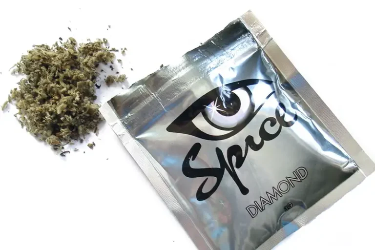 Synthetische Cannabis: Waarom THC Vapes Gevaarlijker Zijn Dan Je Denkt